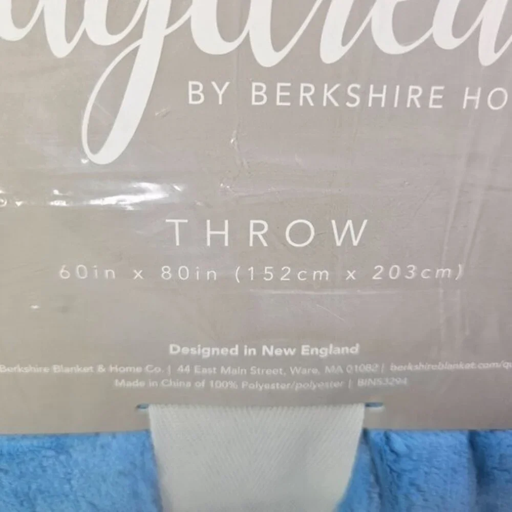 Daydream By Berkshire Home Throw Blanket 60 X 80 Blue Soft Plush Polyester‎ New